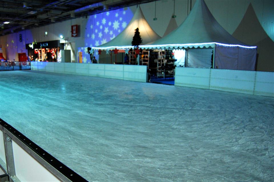 Ice Rink by airgame
