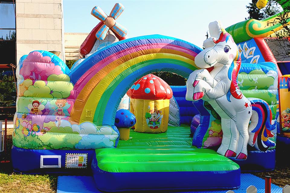 Unicorn bouncer by airgame